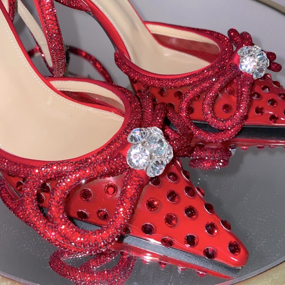 Authentic Mach & Mach Double Crystal Bow Pointed Toe Pump - Picture 3 of 14